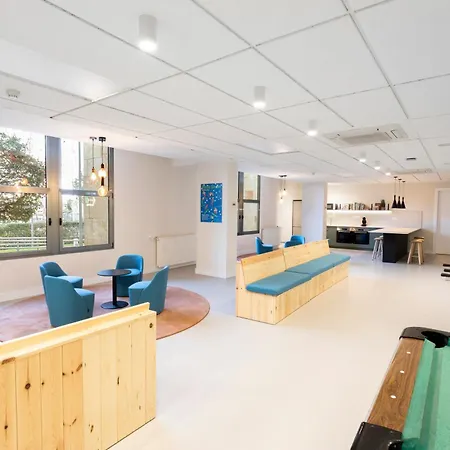 Residencia Universitaria Resa Hernan Cortes * Саламанка