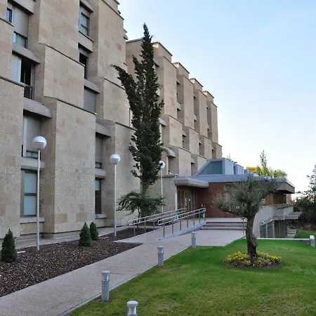 Residencia Universitaria Resa Hernan Cortes Apartment