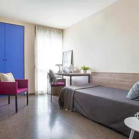 Residencia Universitaria Resa Hernan Cortes Appartement *