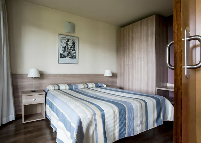 Residencia Universitaria Resa Hernan Cortes * Саламанка